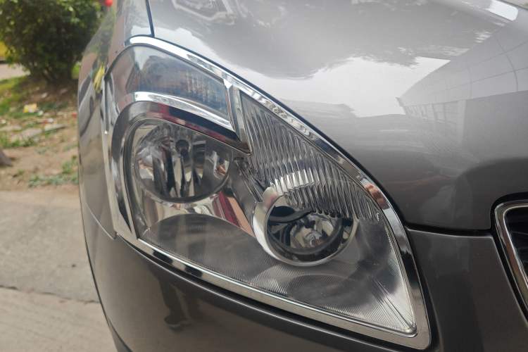 Used Nissan Qashqai 2011 2.0 XV Lea CVT 2WD Right Front Headlight