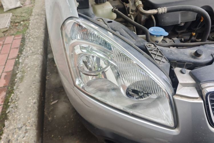 Used Nissan Qashqai 2011 2.0 XV Lea CVT 2WD Right Front Headlight