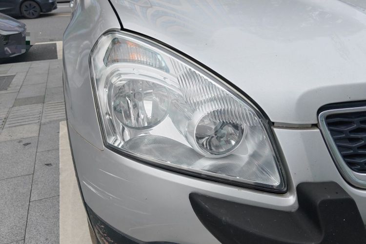 Used Nissan Qashqai 2011 2.0 XL Fire CVT 2WD Right Front Headlight