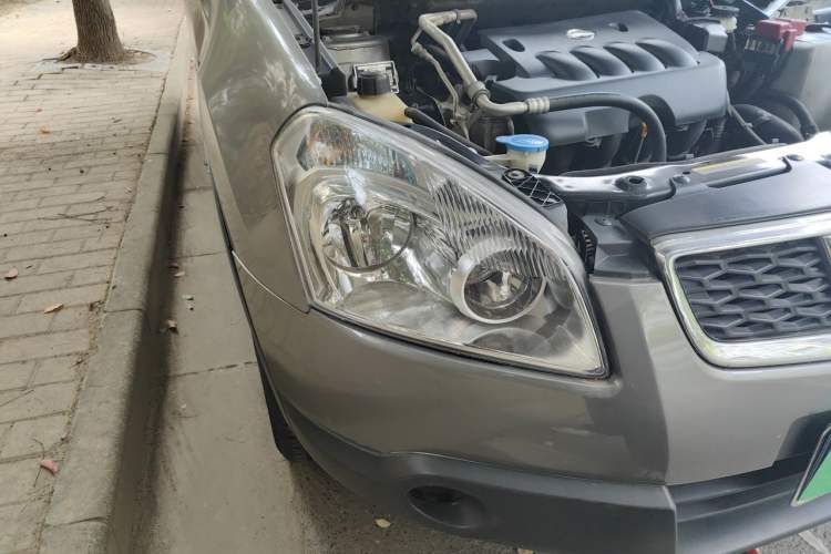 Used Nissan Qashqai 2011 2.0 XL Fire 6MT 2WD Right Front Headlight