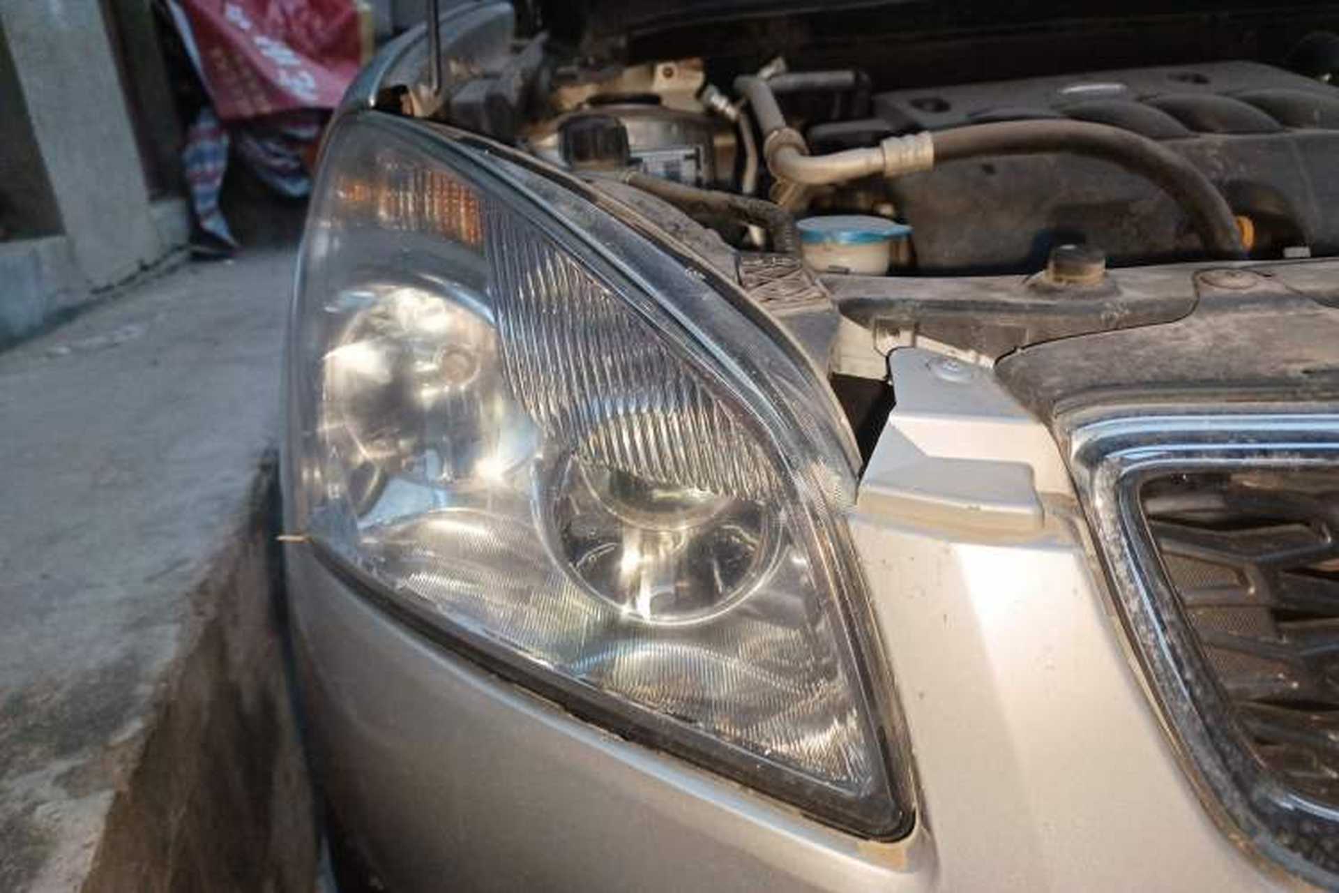 Used Nissan Qashqai 2011 2.0 XV Lea CVT 2WD Right Front Headlight