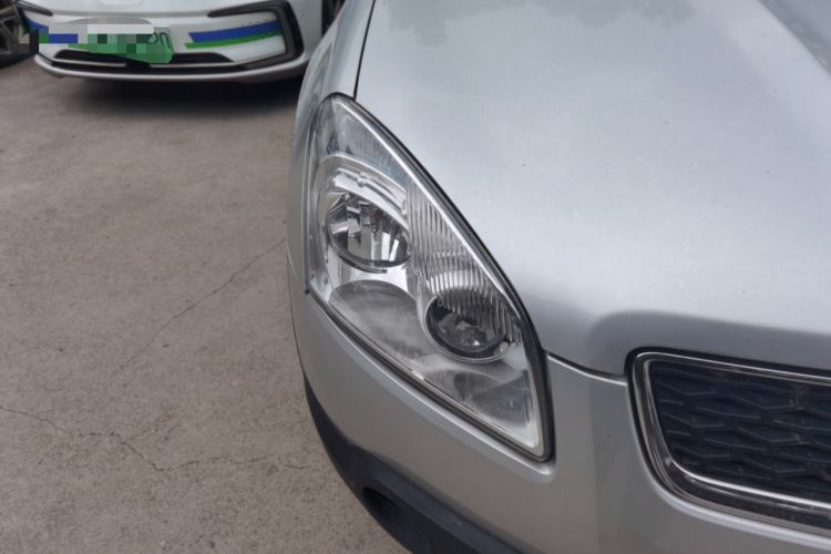 Used Nissan Qashqai 2011 2.0 XL Fire CVT 2WD Right Front Headlight