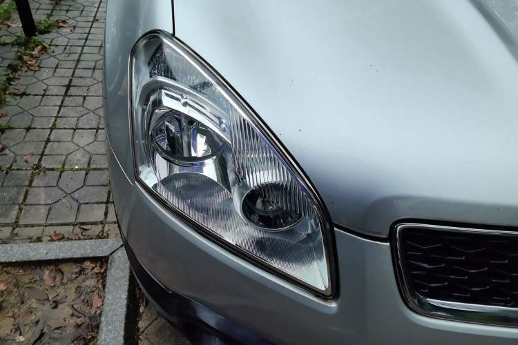 Used Nissan Qashqai 2011 1.6XE Wind 5MT 2WD Right Front Headlight