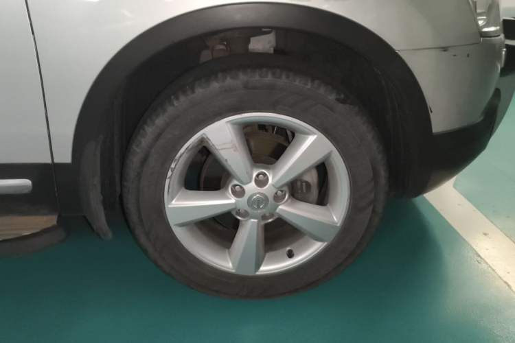Used Nissan Qashqai 2011 2.0 XV Dragon CVT 4WD Right Front Wheel Hub