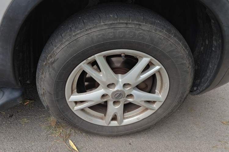 Used Nissan Qashqai 2011 1.6XE Wind 5MT 2WD Right Front Wheel Hub