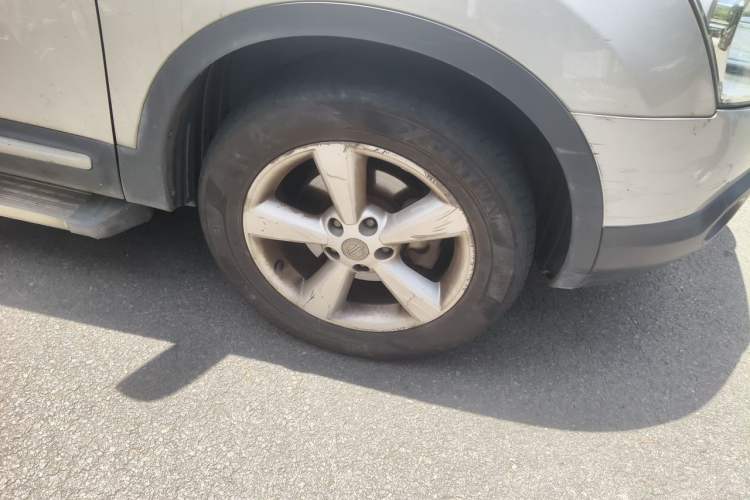 Used Nissan Qashqai 2011 2.0 XV Lea CVT 2WD Right Front Wheel Hub