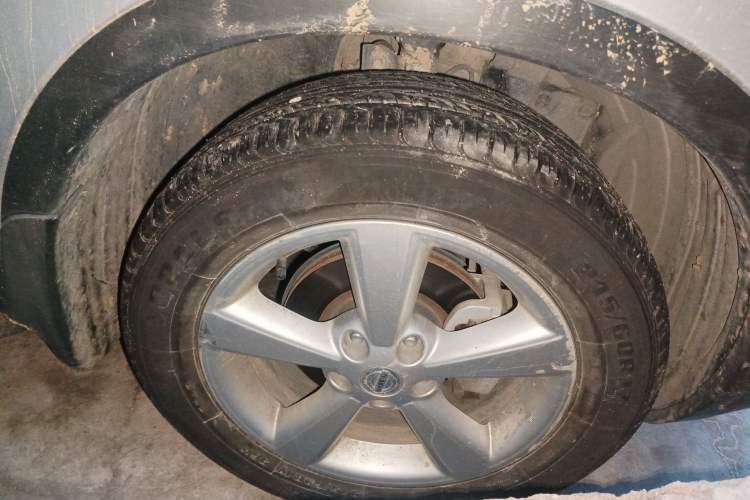 Used Nissan Qashqai 2011 2.0 XV Lea CVT 2WD Right Front Wheel Hub