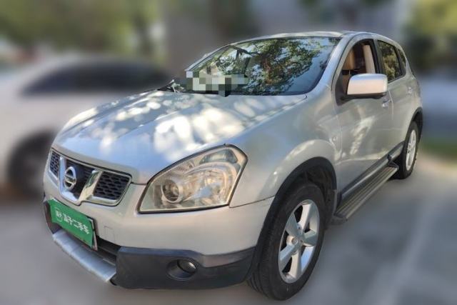 Ojetý Nissan Qashqai 2011 2.0 XV Lea CVT 2WD