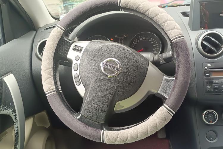 Used Nissan Qashqai 2011 2.0 XV Lea CVT 2WD Steering Wheel