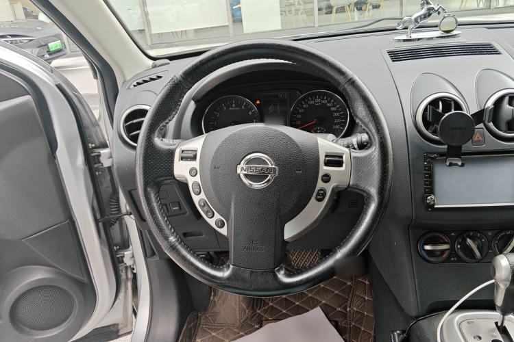 Used Nissan Qashqai 2011 2.0 XL Fire CVT 2WD Steering Wheel