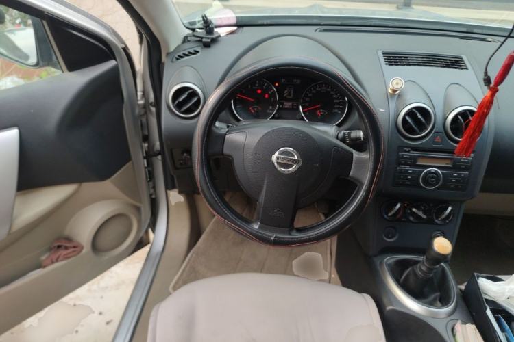 Used Nissan Qashqai 2011 2.0 XL Fire 6MT 2WD Steering Wheel