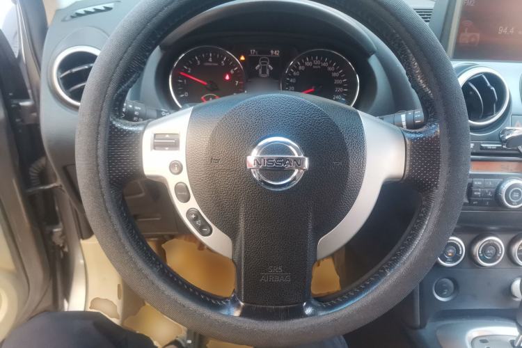Used Nissan Qashqai 2011 2.0 XV Lea CVT 2WD Steering Wheel