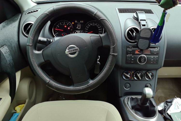 Used Nissan Qashqai 2011 1.6XE Wind 5MT 2WD Steering Wheel