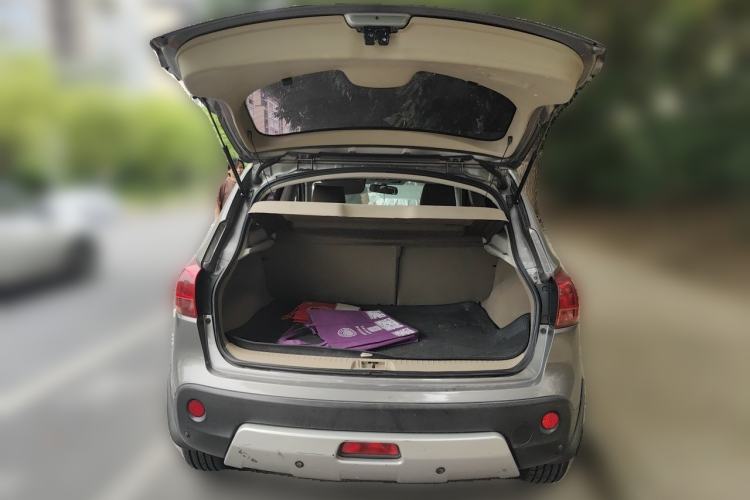 Used Nissan Qashqai 2011 2.0 XL Fire 6MT 2WD Trunk