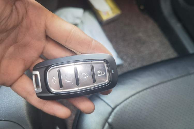 Used Nissan Qashqai 2011 2.0 XV Lea CVT 2WD Vehicle Key