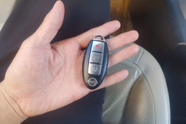 Used Nissan Qashqai 2011 2.0 XV Lea CVT 2WD Vehicle Key