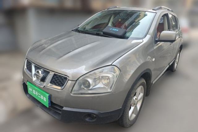 Ojetý Nissan Qashqai 2011 2.0 XV Lea CVT 2WD