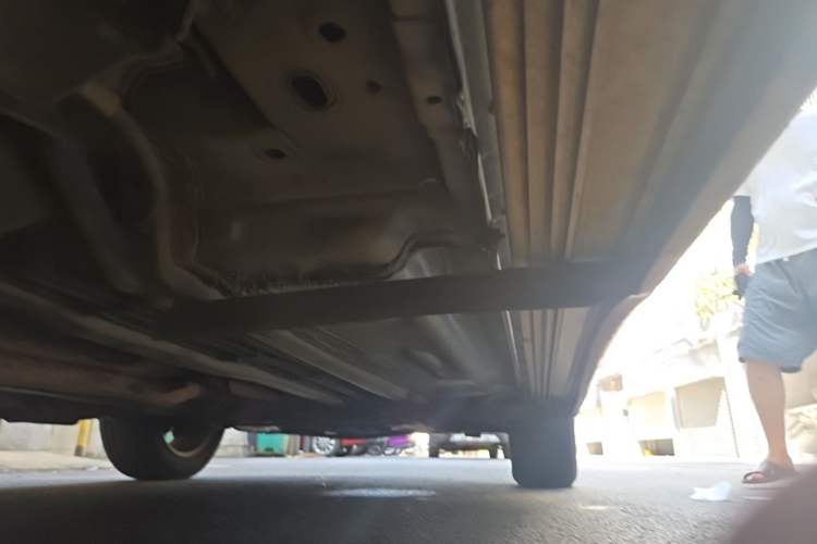 Used Nissan Qashqai 2011 2.0 XL Fire CVT 2WD Chassis Rear Right