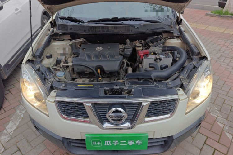Used Nissan Qashqai 2011 2.0 XV Tigre CVT 4WD Engine Bay