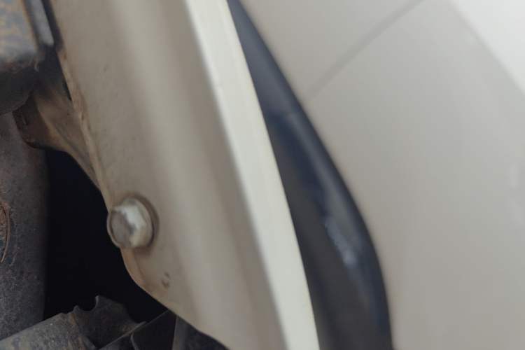 Used Nissan Qashqai 2011 2.0 XL Fire CVT 2WD Engine Bay Left
