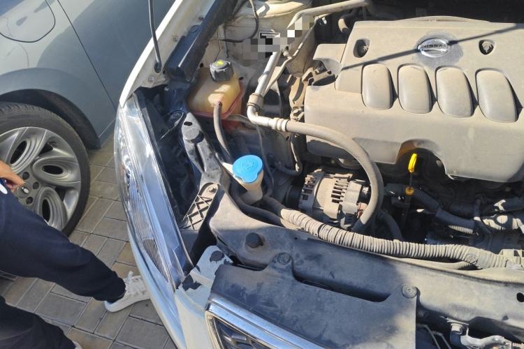 Used Nissan Qashqai 2011 2.0 XL Fire 6MT 2WD Engine Bay Right