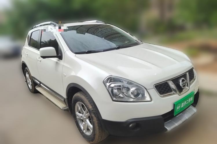 Used Nissan Qashqai 2011 2.0 XV Lea CVT 2WD Front Right 45 Deg
