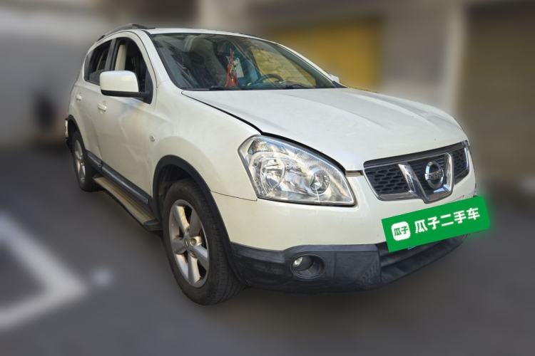 Used Nissan Qashqai 2011 2.0 XL Fire CVT 2WD Front Right 45 Deg