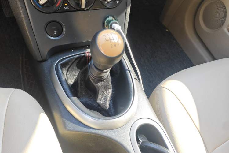 Used Nissan Qashqai 2011 2.0 XL Fire 6MT 2WD Gear Lever