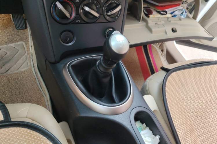 Used Nissan Qashqai 2011 2.0 XL Fire 6MT 2WD Gear Lever