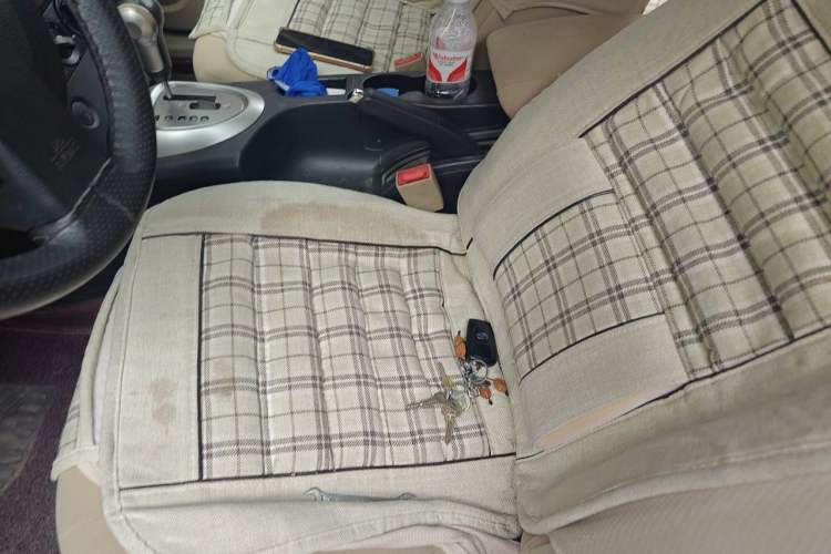 Used Nissan Qashqai 2011 2.0 XL Fire CVT 2WD Left Front Seat
