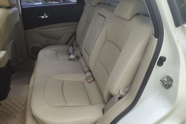 Used Nissan Qashqai 2011 2.0 XV Lea CVT 2WD Left Rear Seat