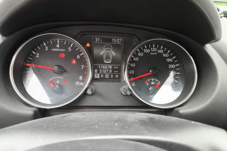 Used Nissan Qashqai 2011 2.0 XL Fire CVT 2WD Odometer Close Up