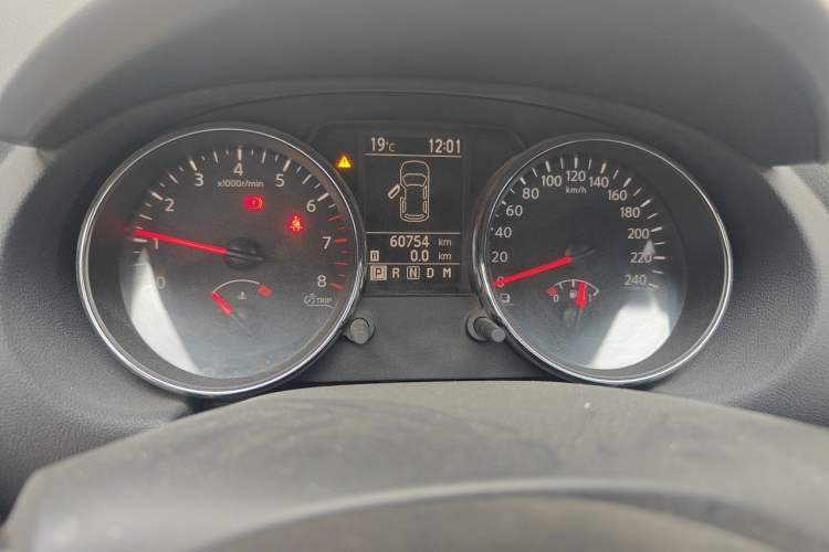 Used Nissan Qashqai 2011 2.0 XL Fire CVT 2WD Odometer Close Up