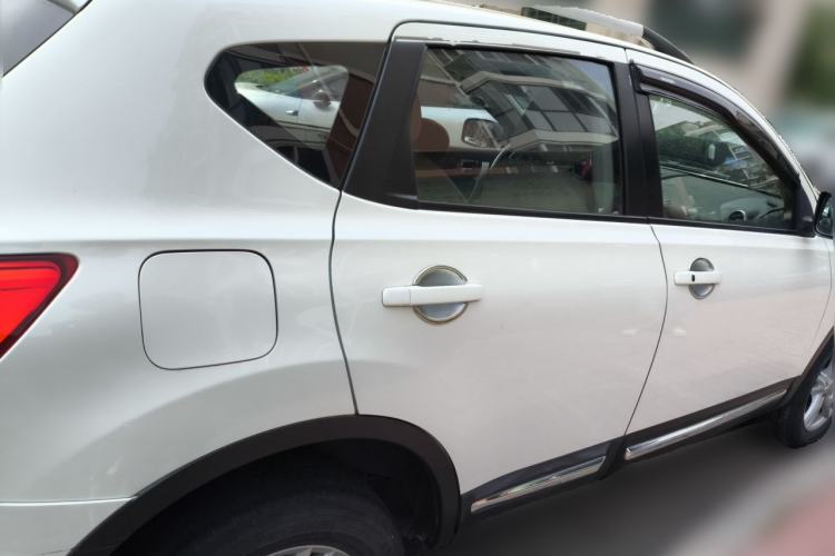 Used Nissan Qashqai 2011 2.0 XL Fire CVT 2WD Rear Right 45 Deg