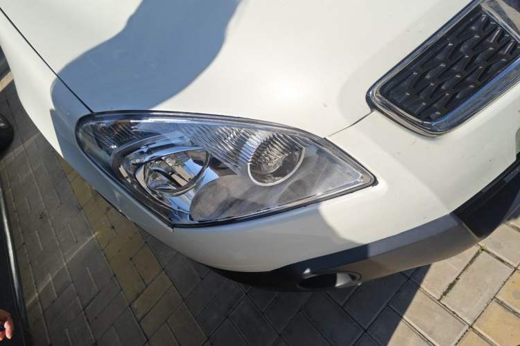 Used Nissan Qashqai 2011 2.0 XL Fire 6MT 2WD Right Front Headlight