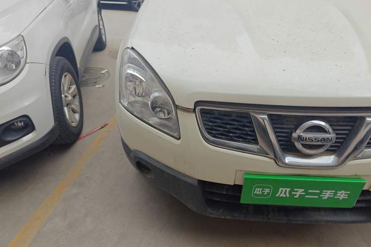 Used Nissan Qashqai 2011 2.0 XL Fire CVT 2WD Right Front Headlight