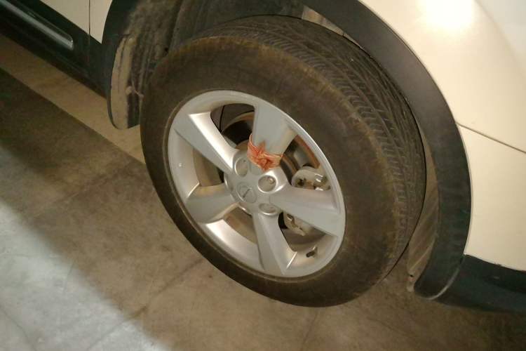 Used Nissan Qashqai 2011 2.0 XV Lea CVT 2WD Right Front Wheel Hub