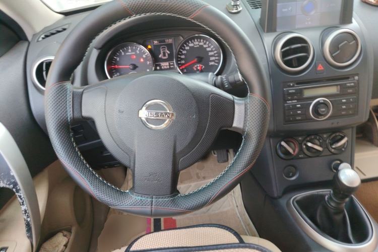 Used Nissan Qashqai 2011 2.0 XL Fire 6MT 2WD Steering Wheel