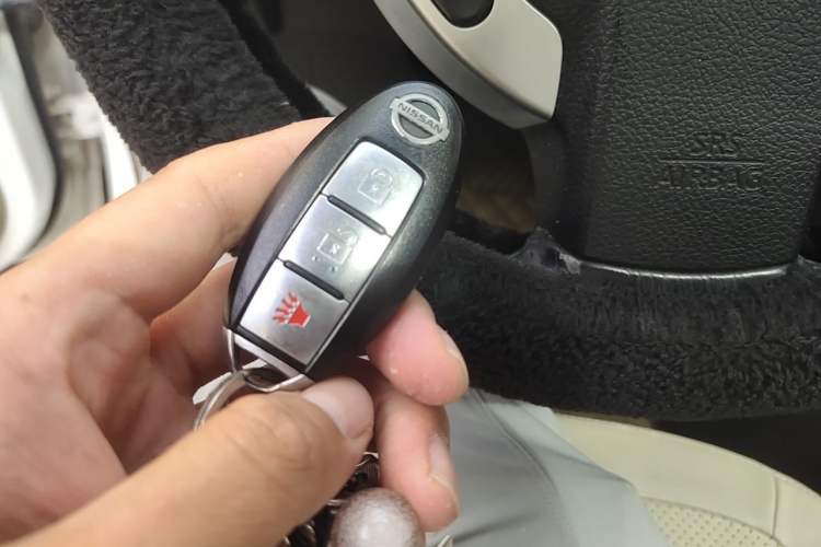 Used Nissan Qashqai 2011 2.0 XV Lea CVT 2WD Vehicle Key