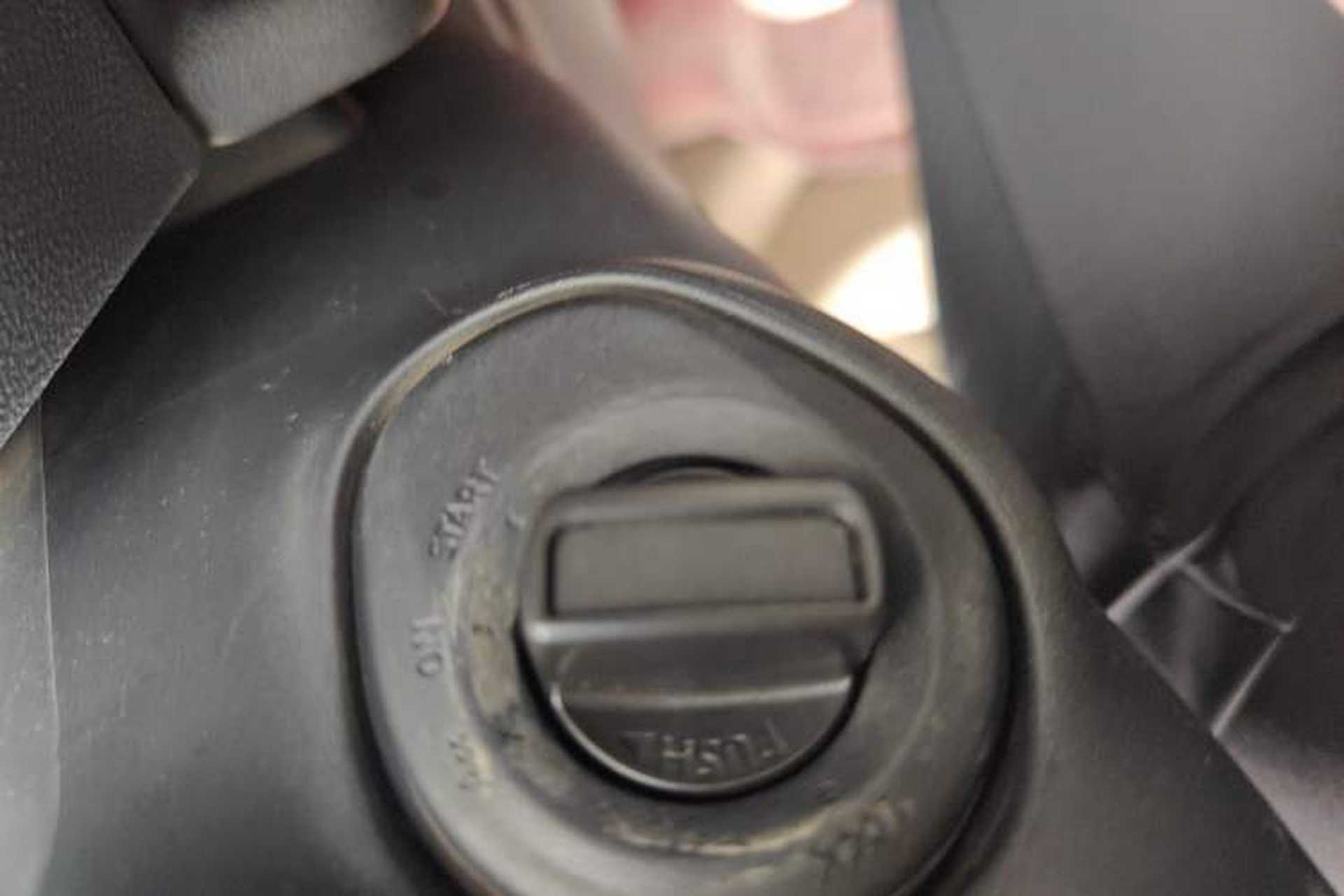 Used Nissan Qashqai 2011 2.0 XL Fire CVT 2WD Vehicle Key