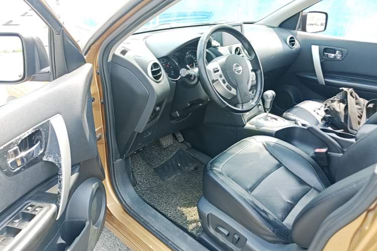 Used Nissan Qashqai 2011 2.0 XV Lea CVT 2WD Driver Seat