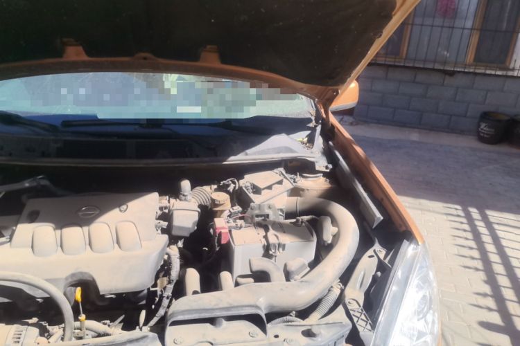 Used Nissan Qashqai 2011 2.0 XL Fire CVT 2WD Engine Bay Left