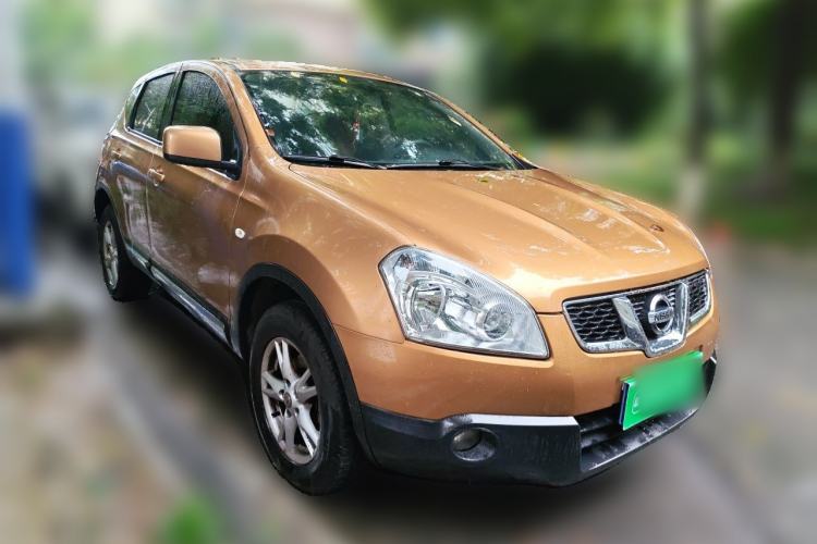 Used Nissan Qashqai 2011 2.0 XL Fire CVT 2WD Front Right 45 Deg