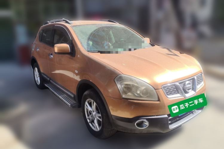 Used Nissan Qashqai 2011 2.0 XL Fire CVT 2WD Front Right 45 Deg