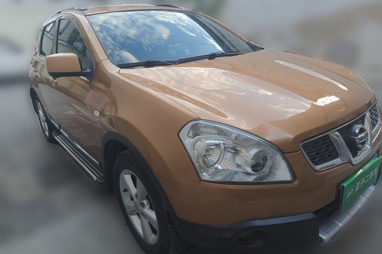 Used Nissan Qashqai 2011 2.0 XV Lea CVT 2WD Front Right 45 Deg