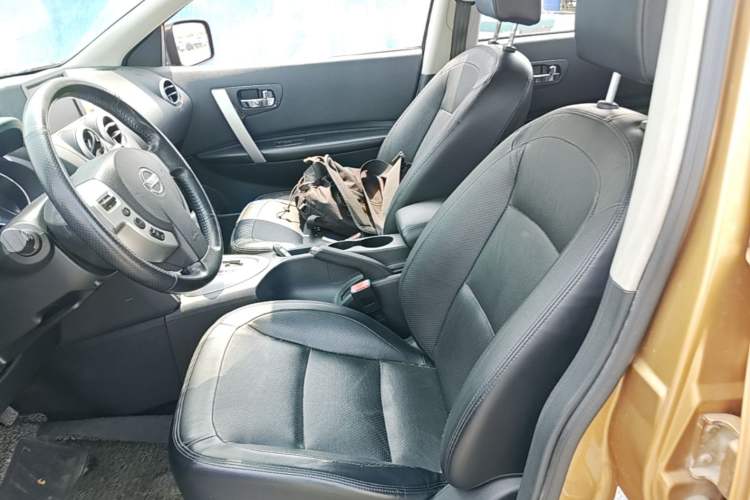 Used Nissan Qashqai 2011 2.0 XV Lea CVT 2WD Left Front Seat