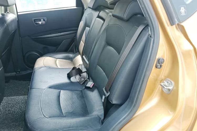 Used Nissan Qashqai 2011 2.0 XV Lea CVT 2WD Left Rear Seat