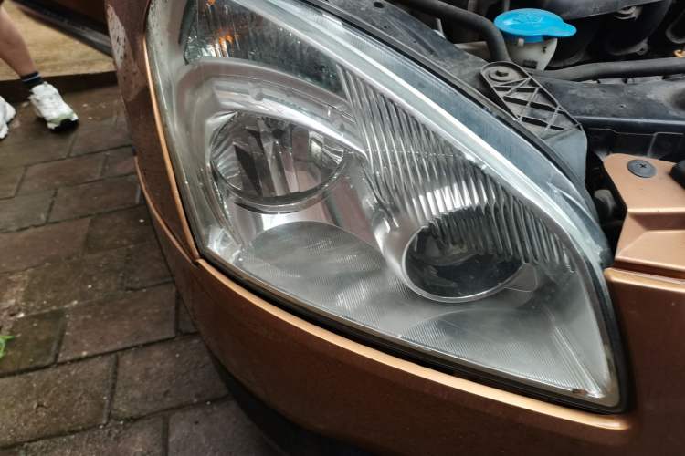 Used Nissan Qashqai 2011 2.0 XV Lea CVT 2WD Right Front Headlight