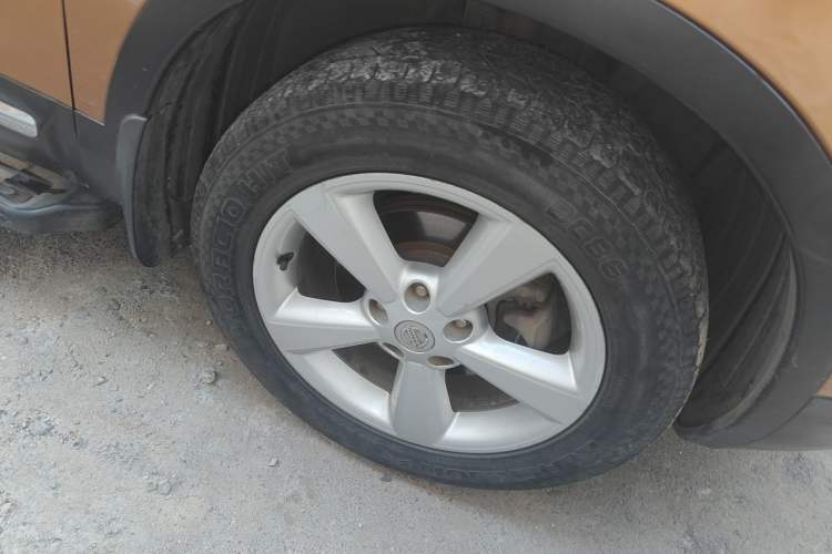 Used Nissan Qashqai 2011 2.0 XV Lea CVT 2WD Right Front Wheel Hub