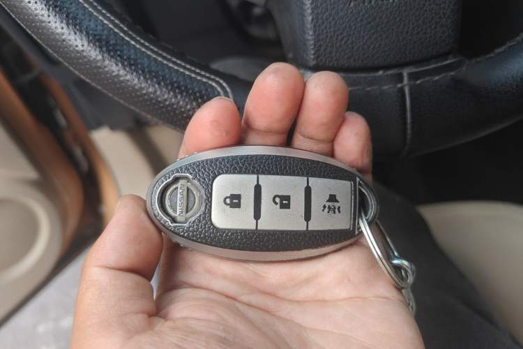 Used Nissan Qashqai 2011 2.0 XV Lea CVT 2WD Vehicle Key